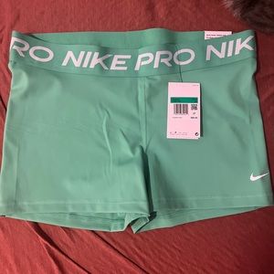 nike pros